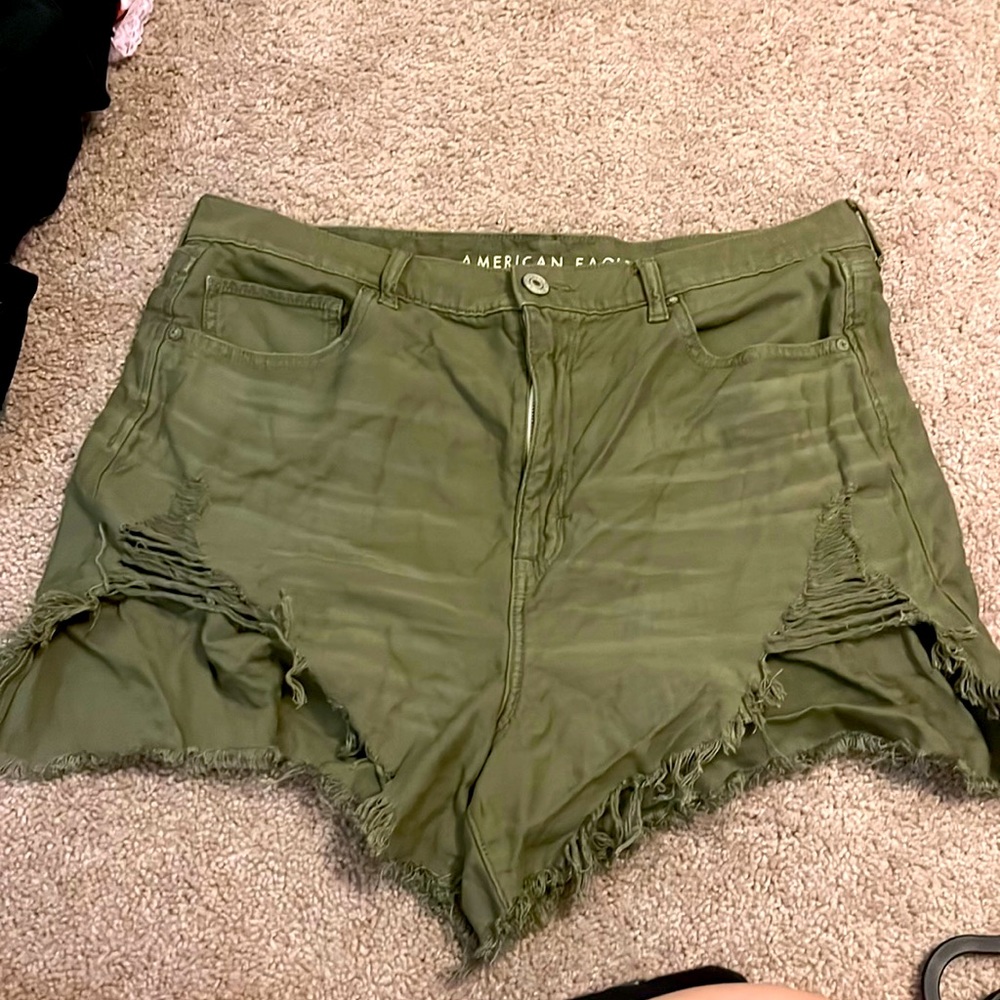 high waisted distressed shorts